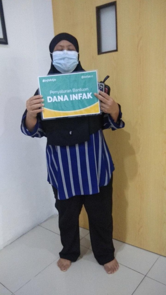 RUMAH ZAKAT BERIKAN LAYANAN GRATIS UNTUK IBU TATI