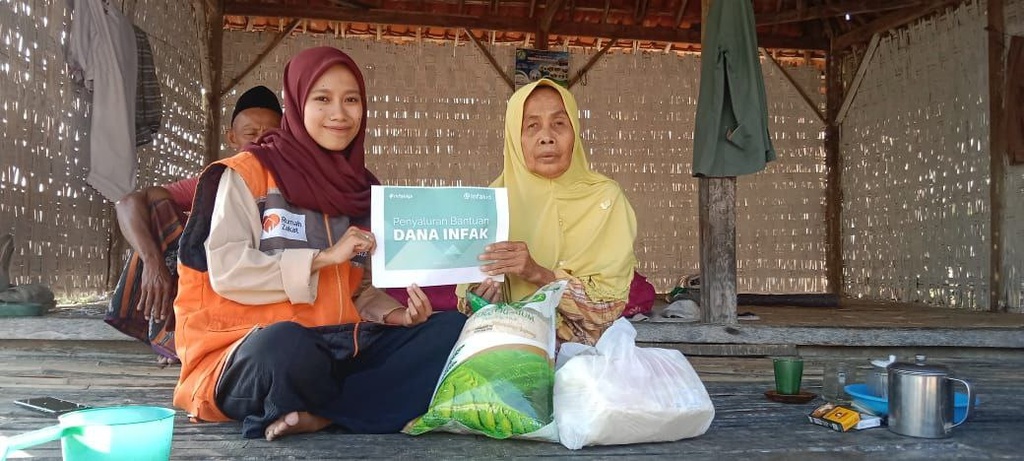 KECEMASAN HIDUP RISKIYAH, DI TENGAH TENGAH EKONOMI YANG SEMAKIN MENJEPIT